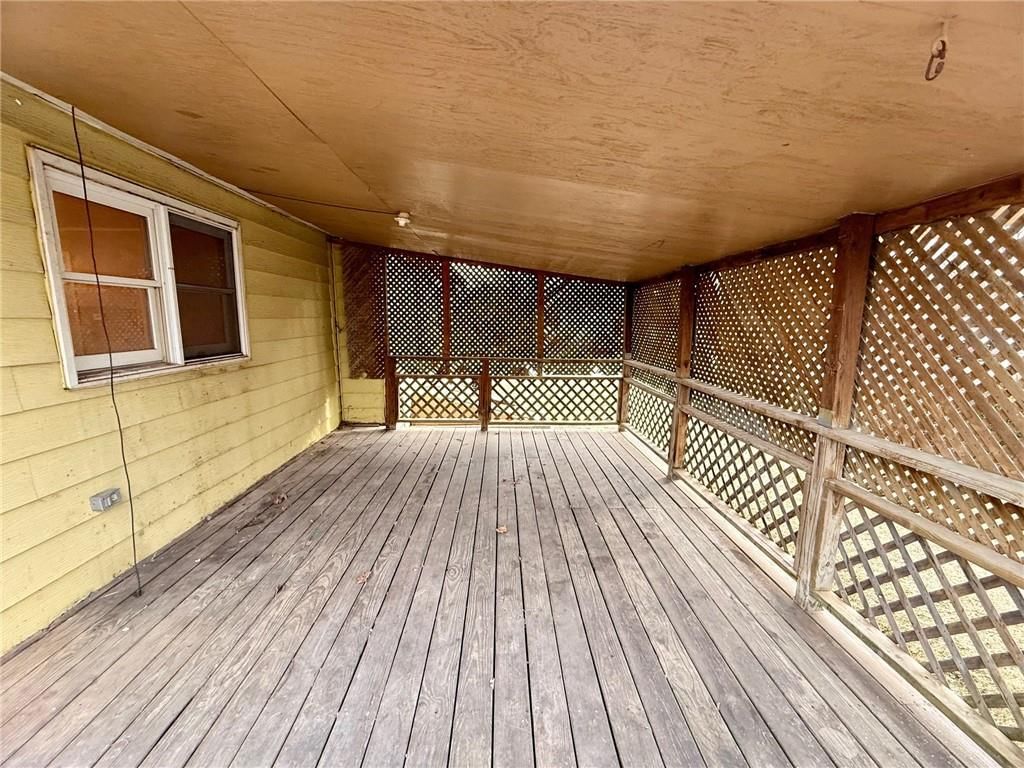 422 S Laura Street — photo 3