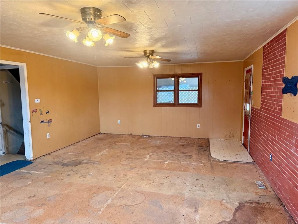 422 S Laura Street — photo 6