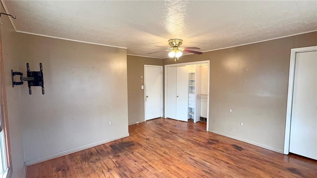 422 S Laura Street — photo 11