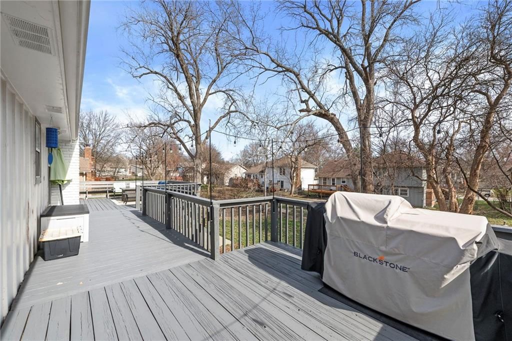 1016 SE 6th Street — photo 41