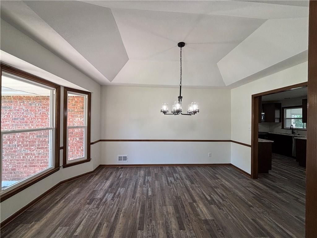 1004 3rd Terrace — photo 6