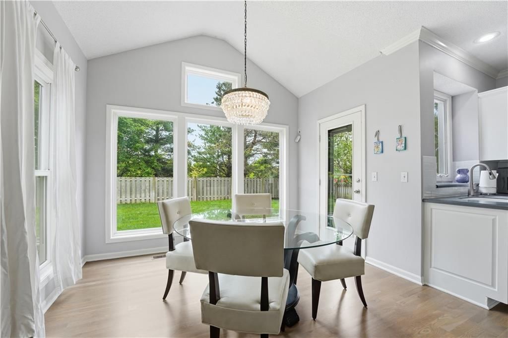 21715 W 100 Terrace — photo 11