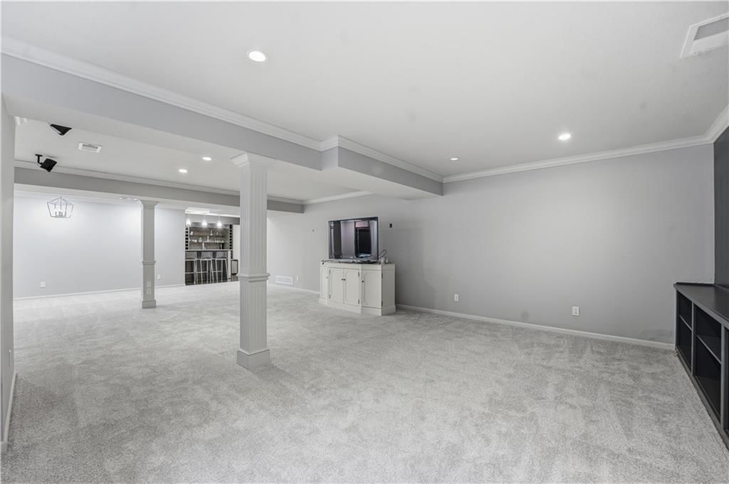 21715 W 100 Terrace — photo 33