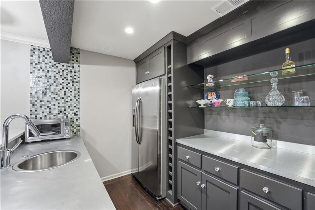 21715 W 100 Terrace — photo 39
