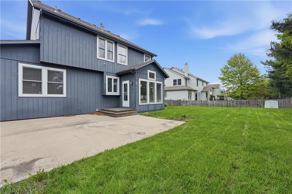 21715 W 100 Terrace — photo 46