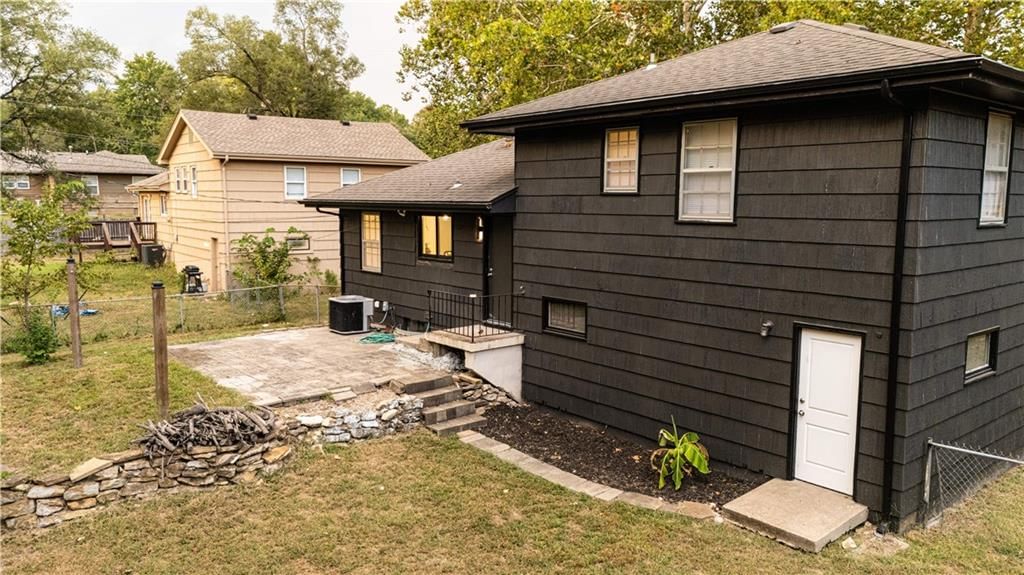 8008 Hardy Avenue — photo 5