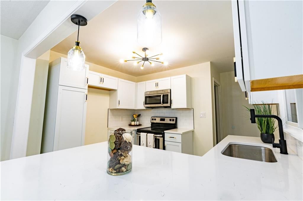 8008 Hardy Avenue — photo 18