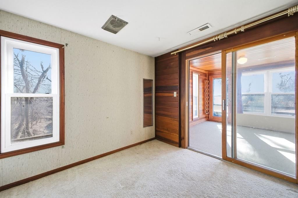 9246 Albany Road — photo 34