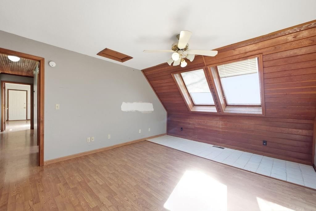 9246 Albany Road — photo 47