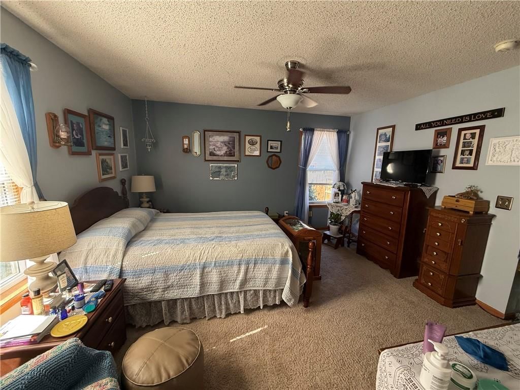 617 Oakwood Street — photo 9