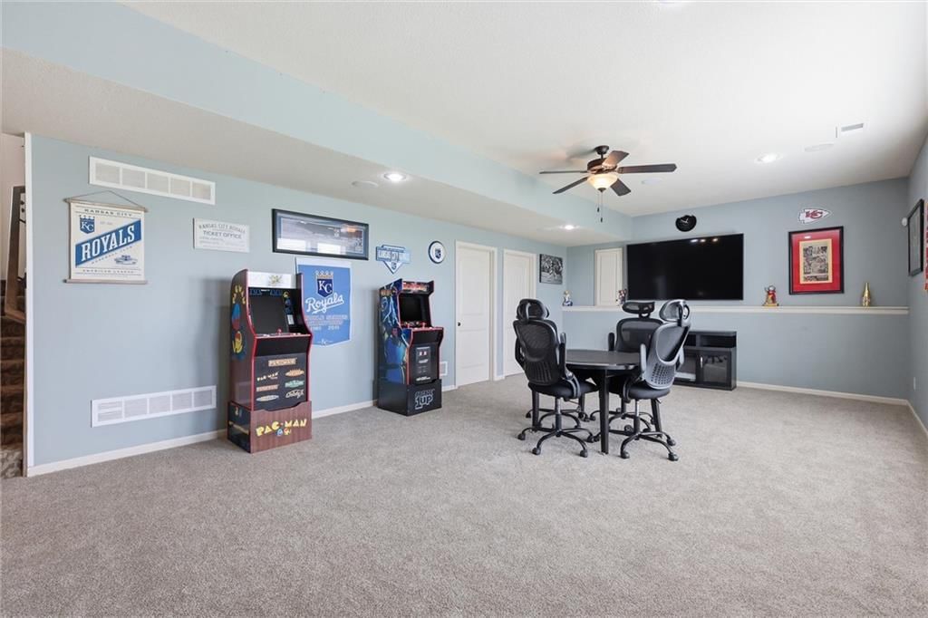 1217 Hampton Drive — photo 30
