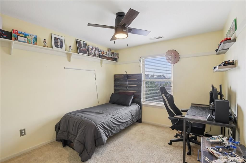 208 Westgate Court — photo 16