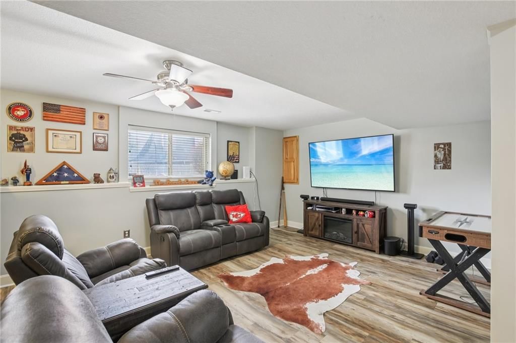 208 Westgate Court — photo 18