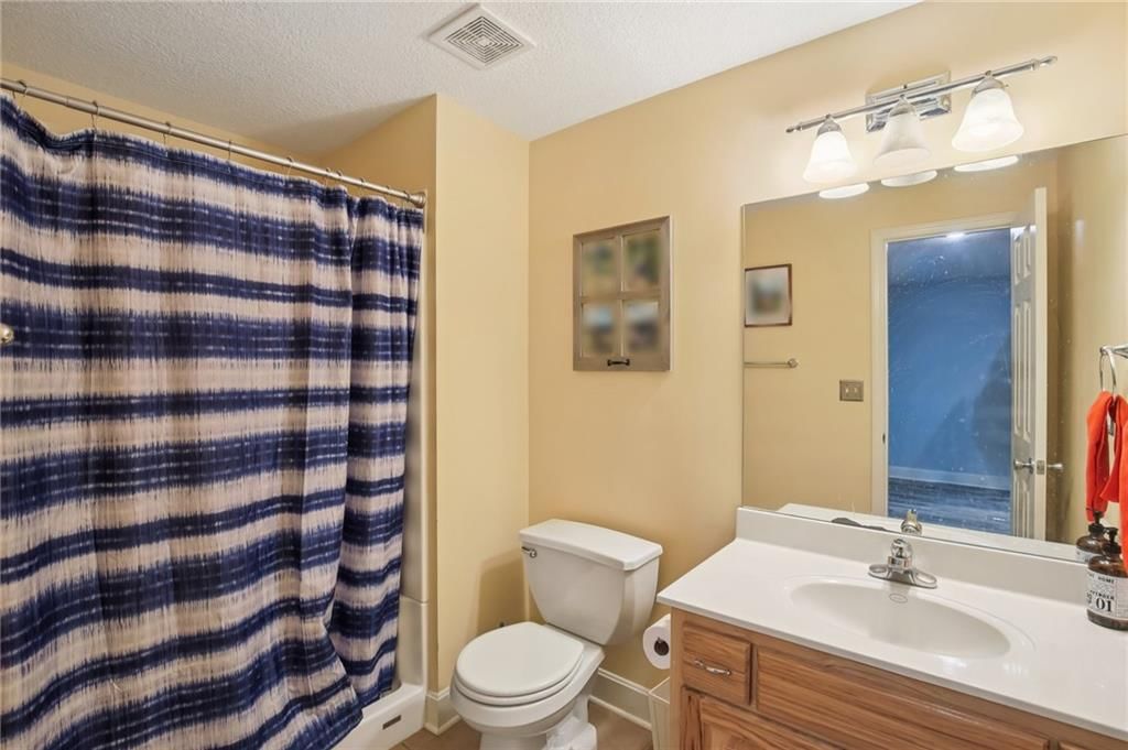 208 Westgate Court — photo 25