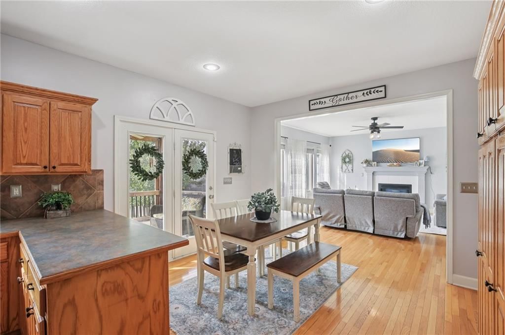 208 Westgate Court — photo 31