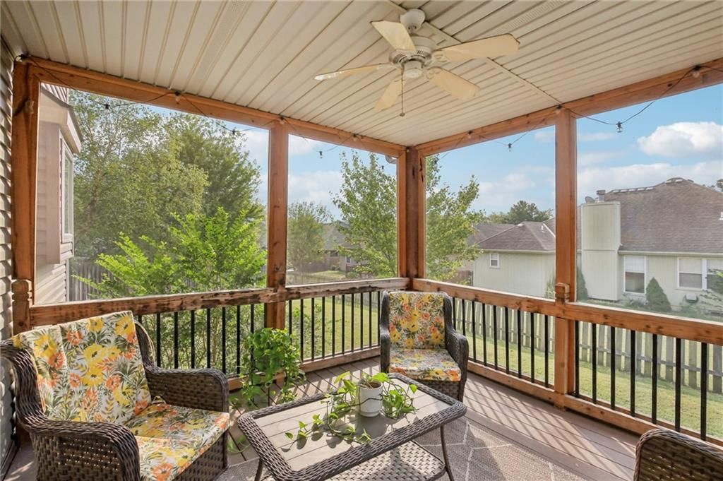208 Westgate Court — photo 32
