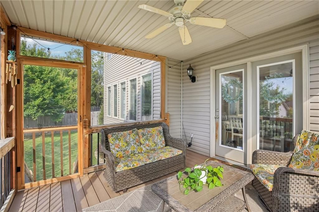 208 Westgate Court — photo 33