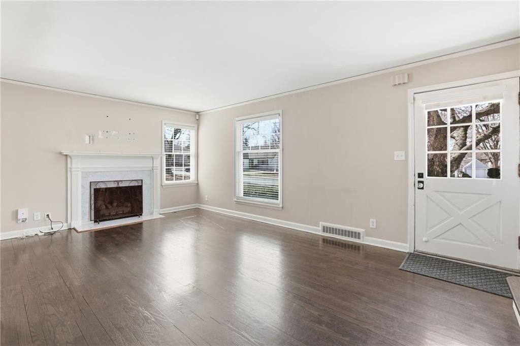 5905 Catalina Street — photo 5