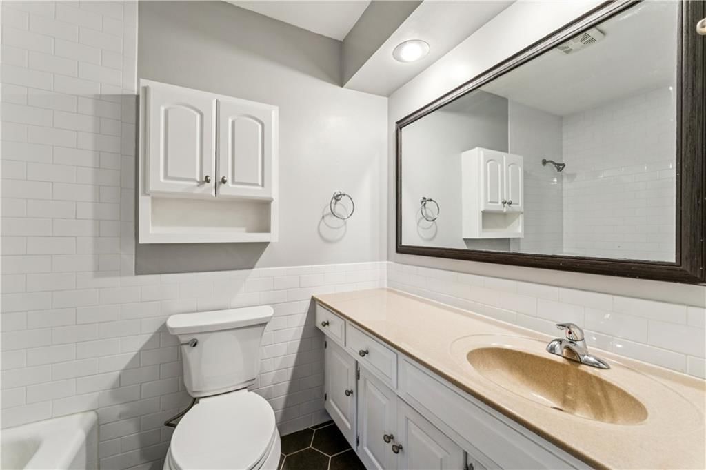 419 W 104th Street — photo 16