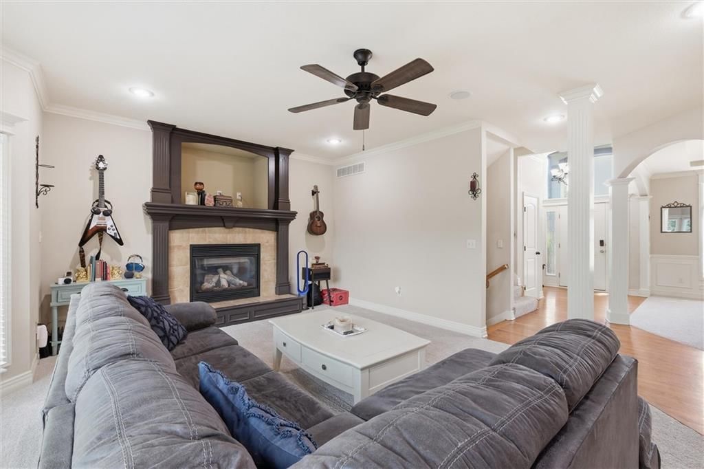 312 SE Battery Drive — photo 13
