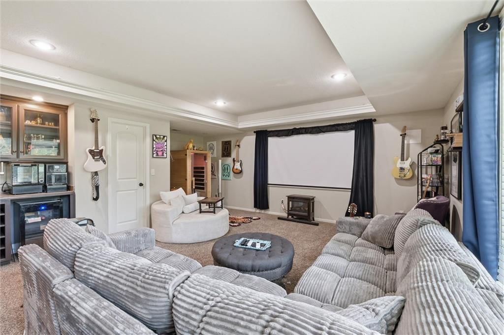 312 SE Battery Drive — photo 33