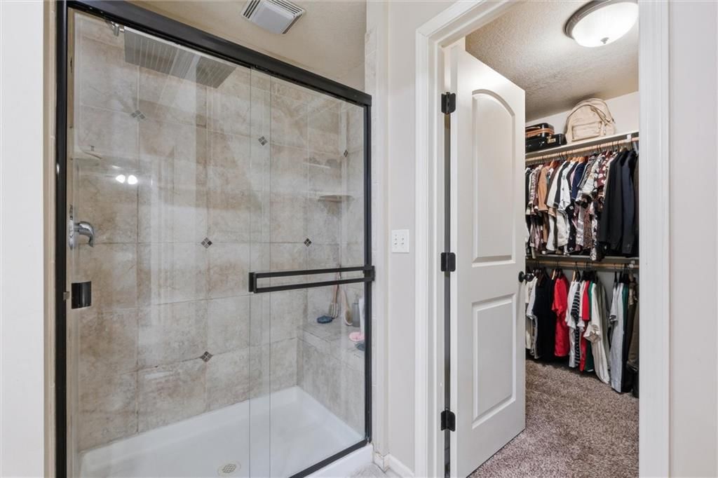 312 SE Battery Drive — photo 38
