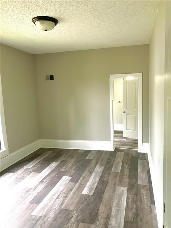 301 S Main Street — photo 2