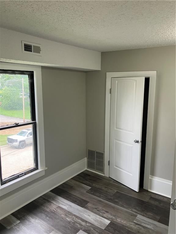 301 S Main Street — photo 5