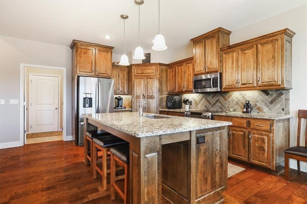 706 Crestridge Drive — photo 8