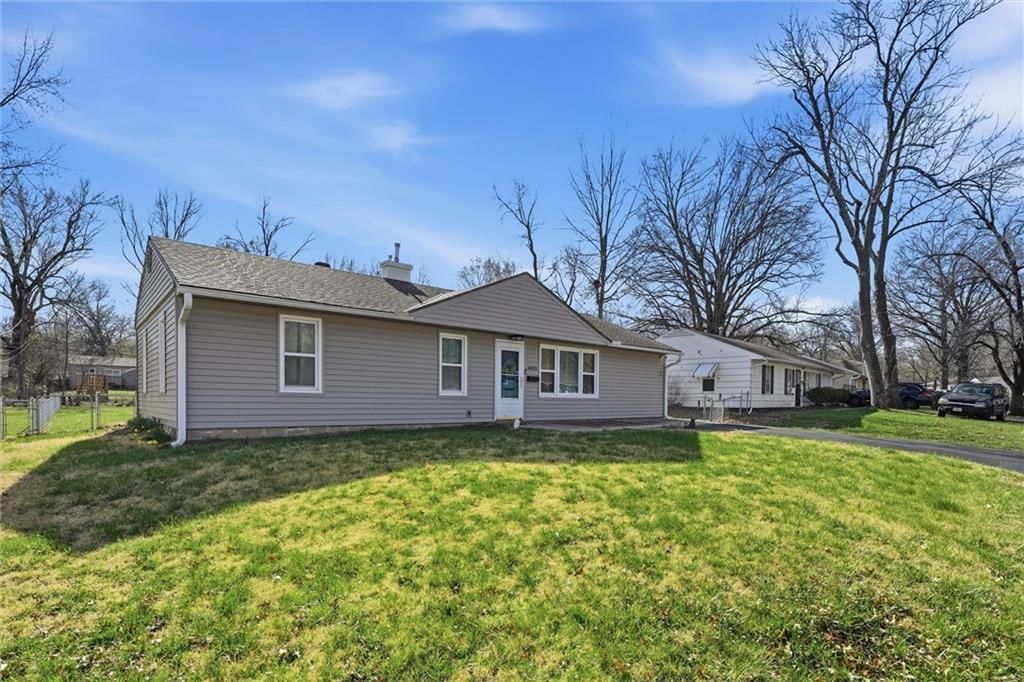 8403 E 111th Terrace — photo 4