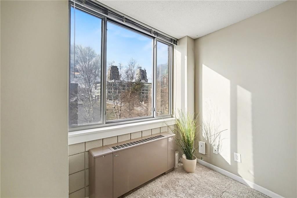 600 E 8th Street — photo 11