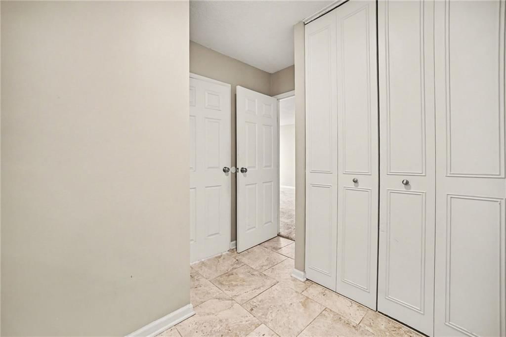 600 E 8th Street — photo 15