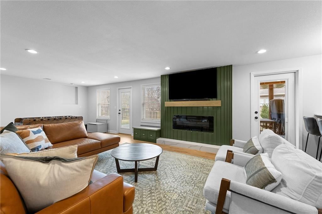 14347 FLINT Street — photo 39