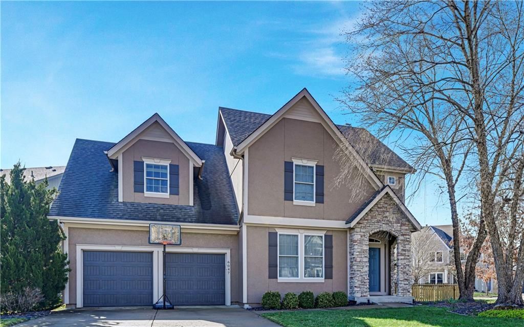 6047 Theden Street, Shawnee, KS