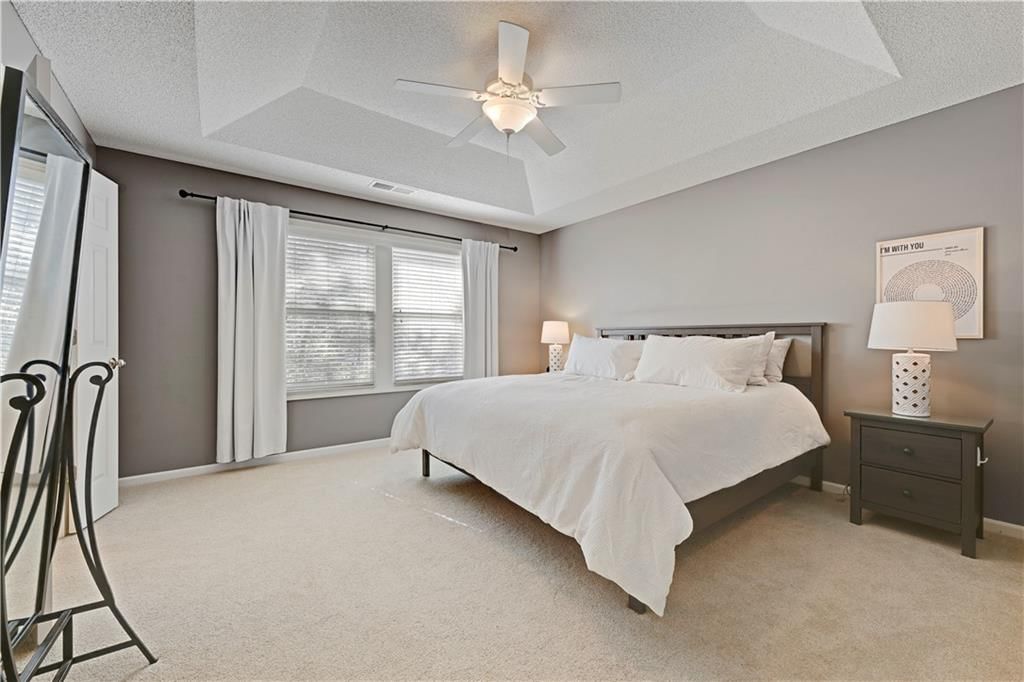 6047 Theden Street — photo 23