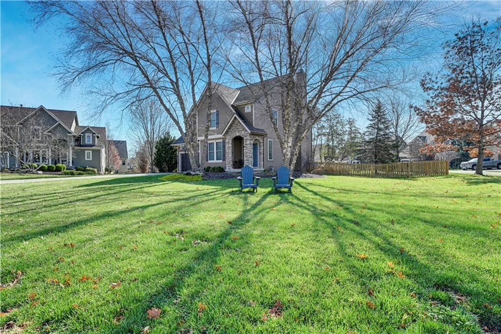 6047 Theden Street — photo 28