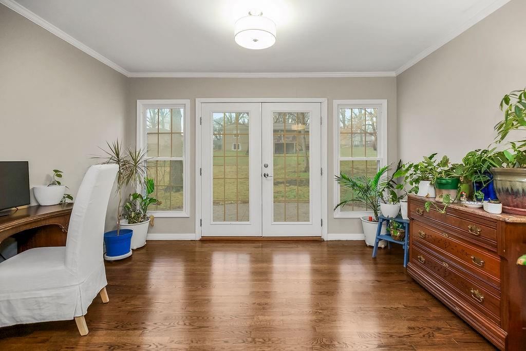 9804 HOLLY Street — photo 6