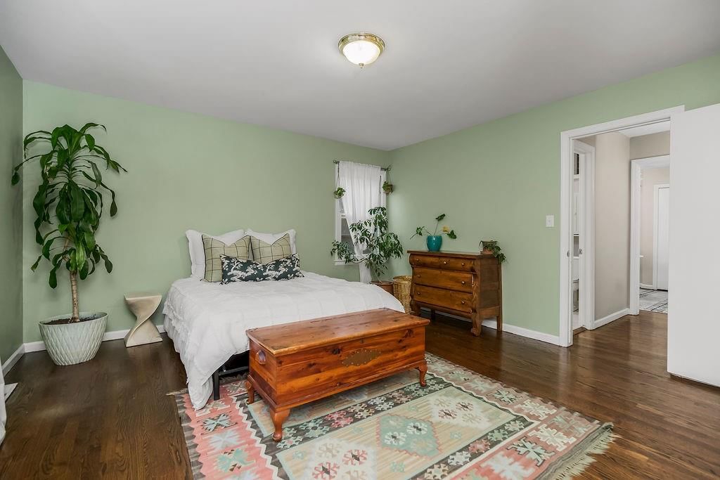 9804 HOLLY Street — photo 21