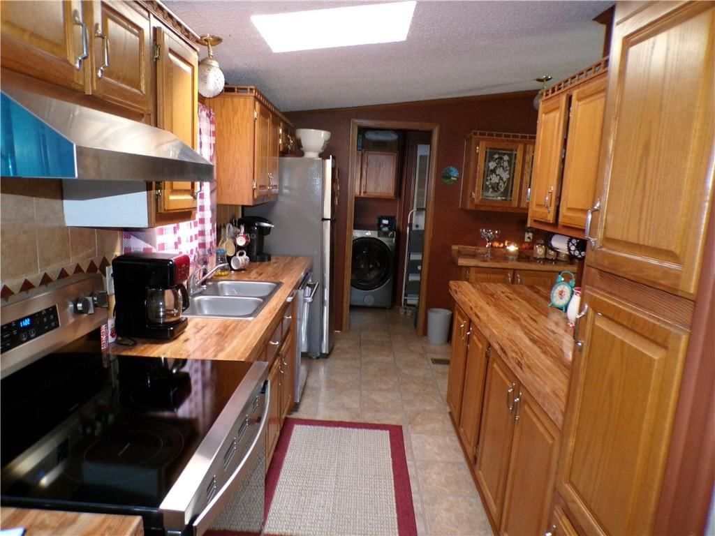 221 South Elm S Elm Street — photo 10