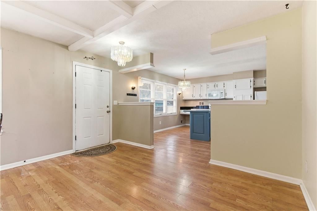 801 NW Thieme Street — photo 5