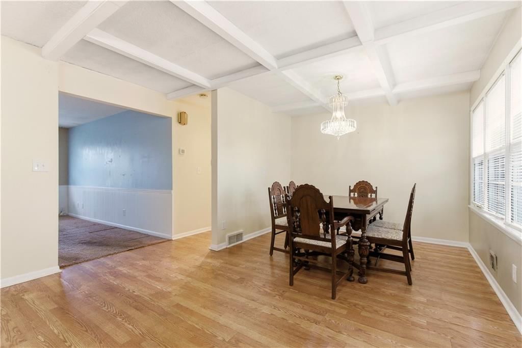 801 NW Thieme Street — photo 6