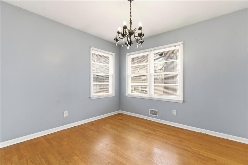801 NW Thieme Street — photo 9