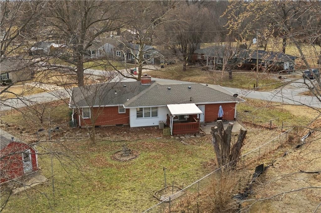 801 NW Thieme Street — photo 22