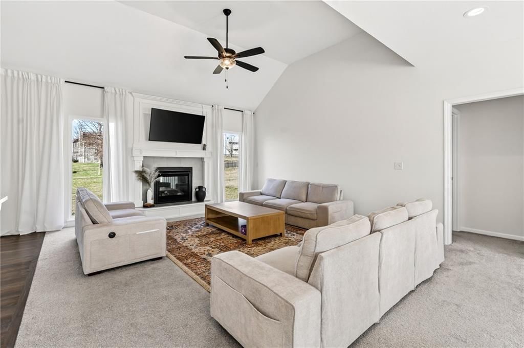 1012 Poplar Lane — photo 4
