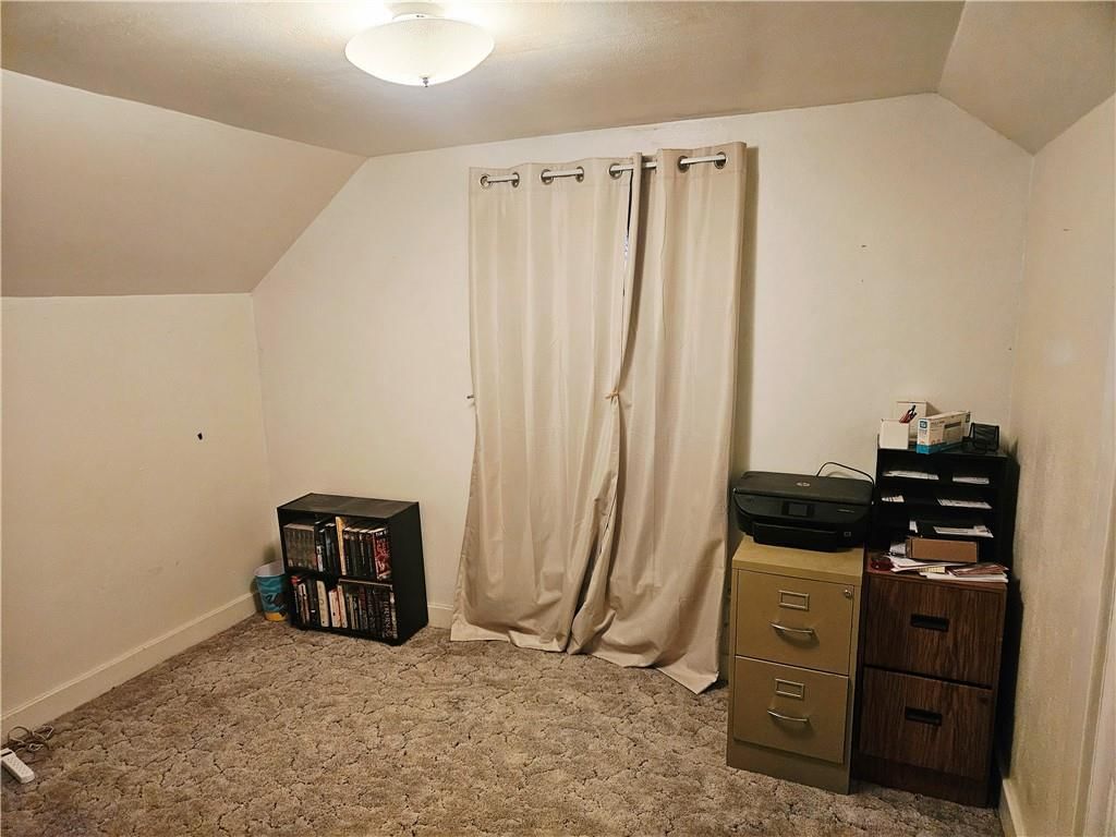 328 N Ericson Avenue — photo 25