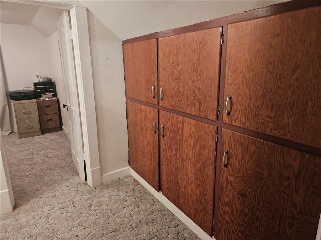 328 N Ericson Avenue — photo 26