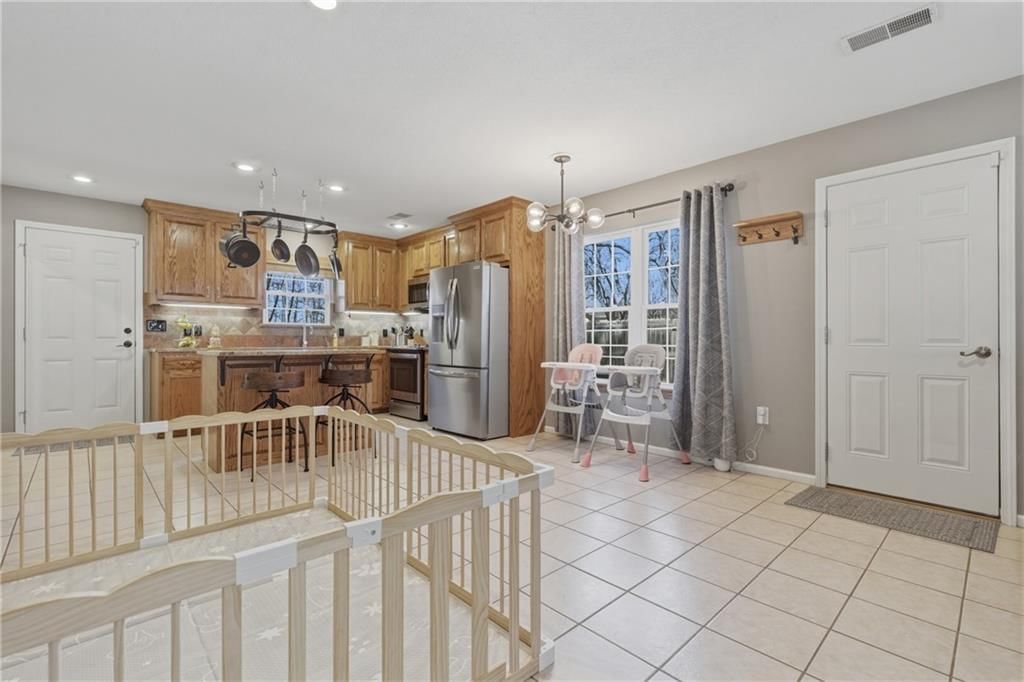 114 S Jewell Street — photo 4