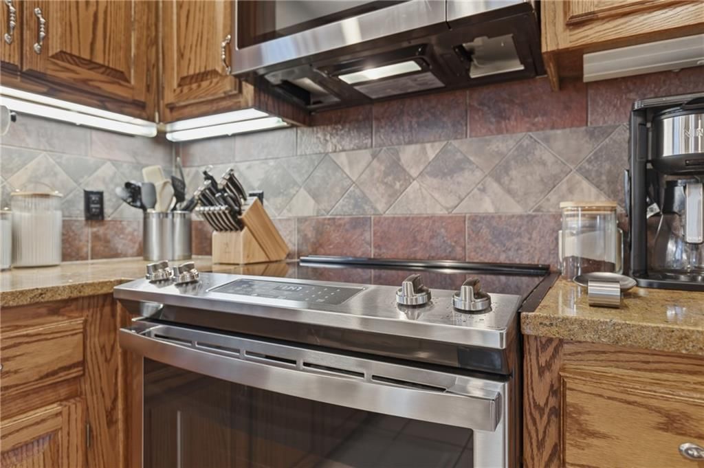 114 S Jewell Street — photo 10