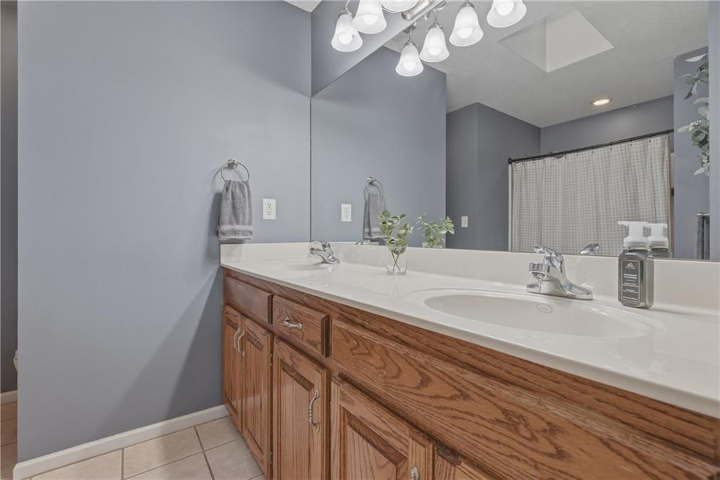 114 S Jewell Street — photo 13