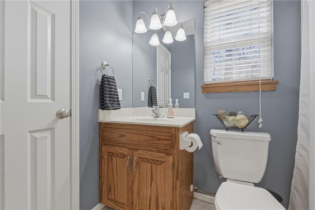 114 S Jewell Street — photo 16